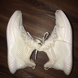 Adidas Alpha Bounce Beyond